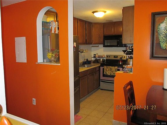 4th image of 166 Gravel St APT B-16