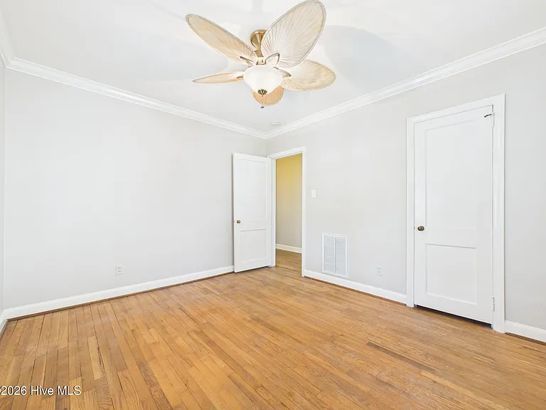 2912 Oberlin Rd — Photo 40