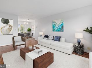 2852 S Buchanan St APT C2, Arlington, VA 22206
