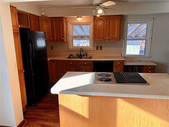 5th image of 110 NE 83rd St