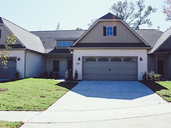 4th image of 709 Spritz Dr SW
