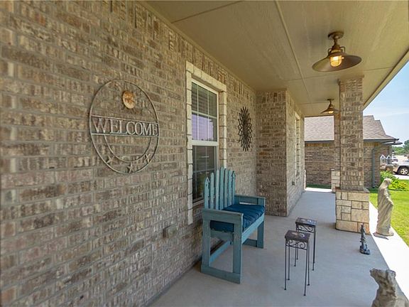 5th image of 708 S Patterson Dr