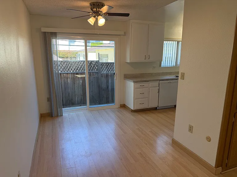 5255 Cass St #4 — Photo 8