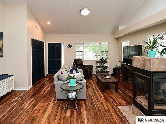 5th image of 1301 Surfside Dr