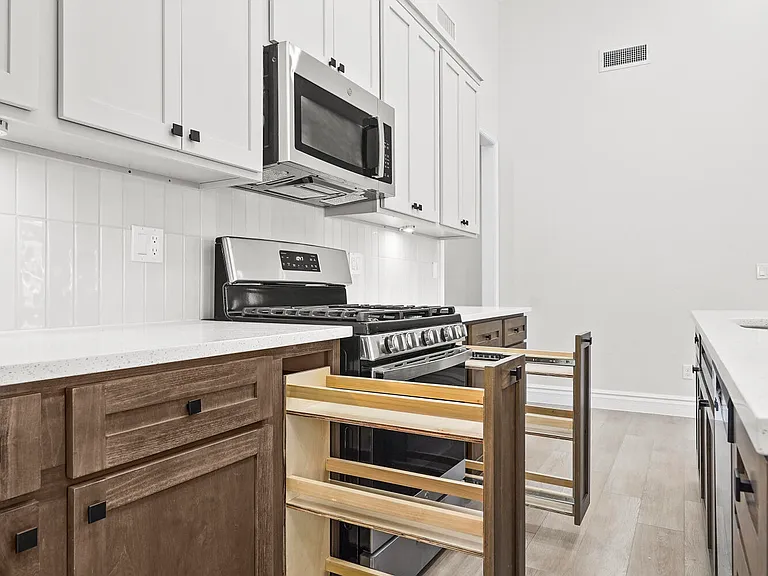 15153 Ambition Ave — Photo 22