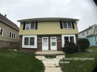 1226 Missouri Ave, South Milwaukee, WI 53172