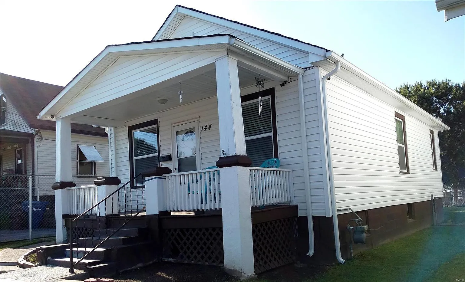 144 W Loretta Ave photo 1