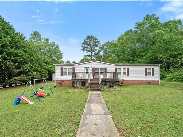 214 Savannah Dr, Seneca, SC 29678