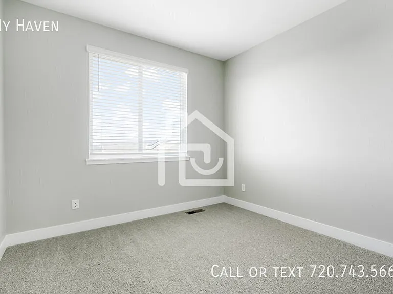 10138 E 62nd Ave — Photo 23