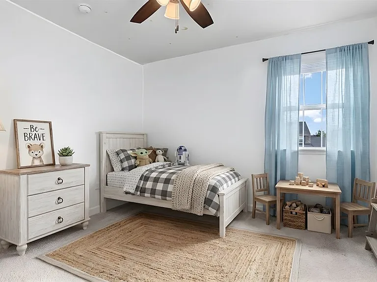 Fourth bedroom.