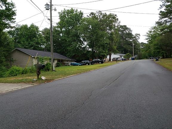 4th image of 900 Oregano Ct SE