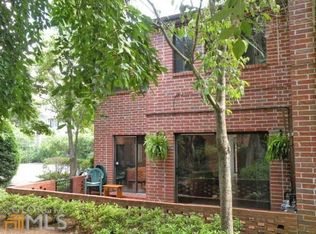2292 Pernoshal Ct, Dunwoody, GA 30338