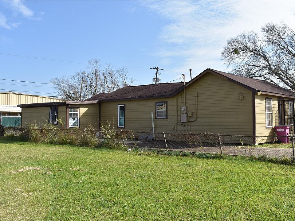 1st image of 22 N Avenue D