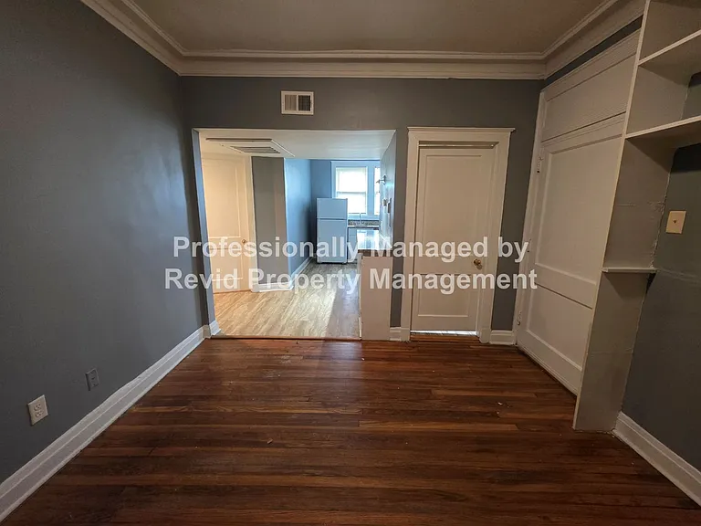 220 S. Cleveland St — Photo 33