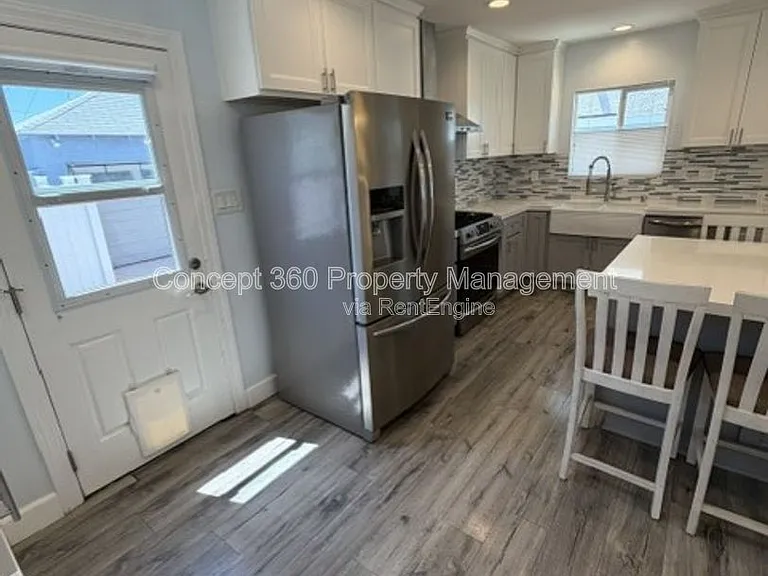 2287 Belmont Ave — Photo 33
