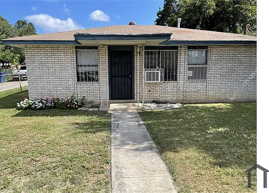 1711 W Cesar E Chavez Blvd #1