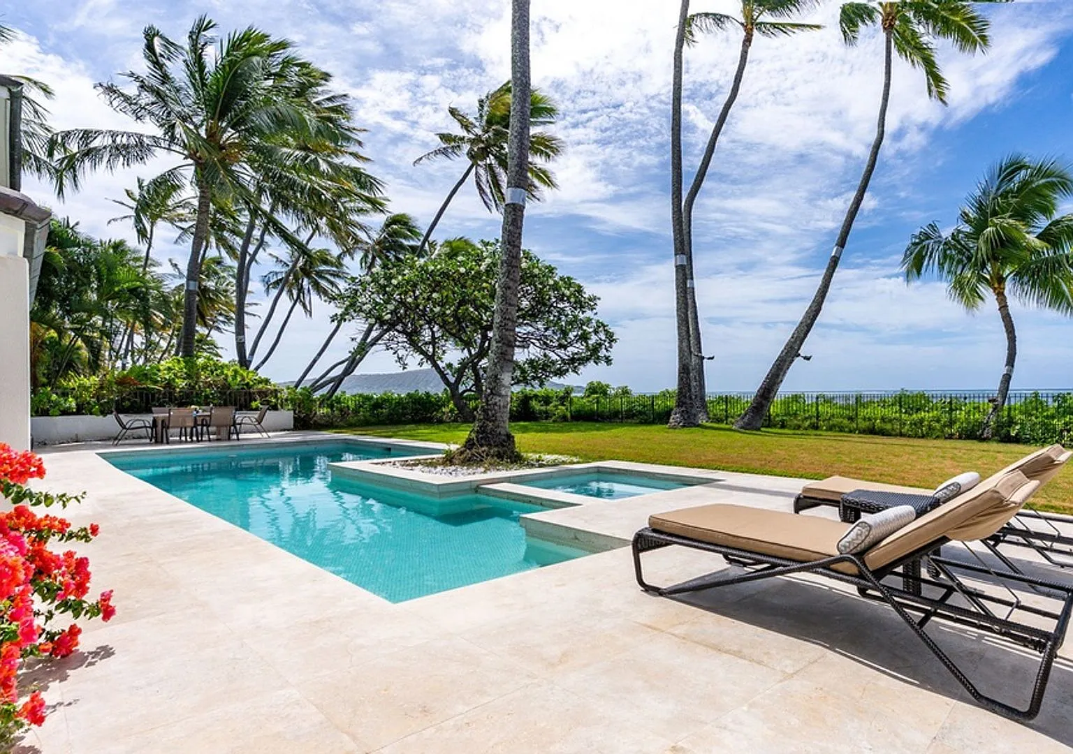 Paradise Beach Estate: Beachfront 6BR w/ Pool, Guest Suite & Pickleball — Photo 4