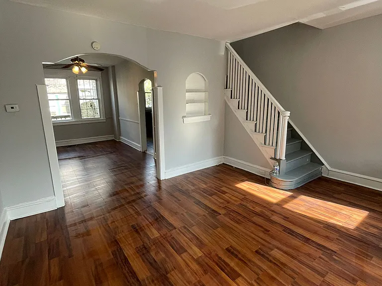 6005 N Woodstock St — Photo 9