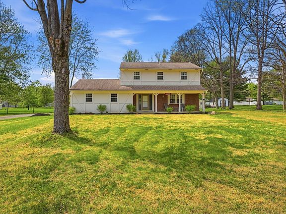 3rd image of 13855 Olde Post Rd