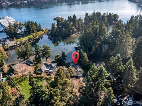 2604 Vincent Way NW, Bremerton, WA 98312