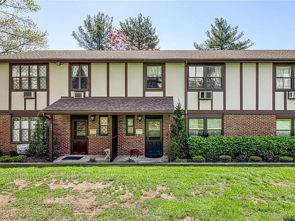 3rd image of 683 Sierra Vista Ln