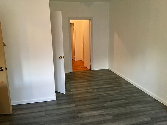 3rd image of 19 Newell St #B