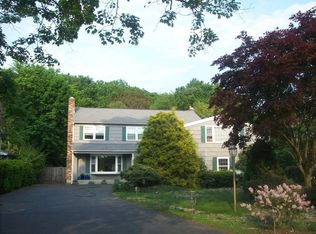 1522 Mill Plain Rd, Fairfield, CT 06824