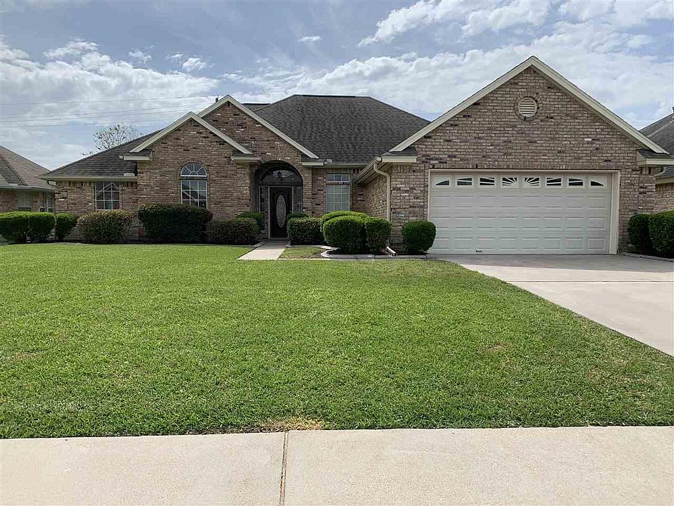 1st image of 3159 Forest Oaks Dr