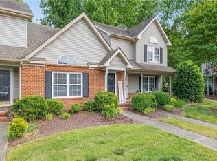241 N Hill Ln, Chesapeake, VA 23322