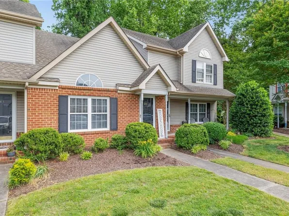 241 N Hill Ln, Chesapeake, VA 23322