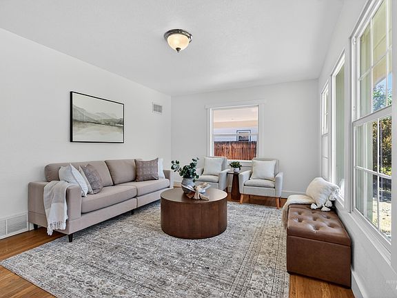 5th image of 4906 W Wymosa St