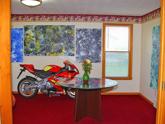 19 x 13 office / den