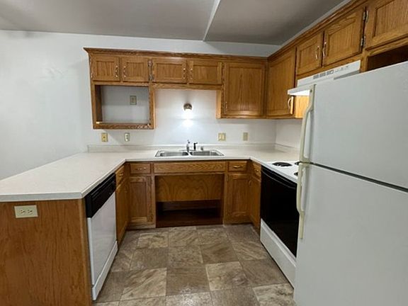 2nd image of 430C Nancy Ln #244