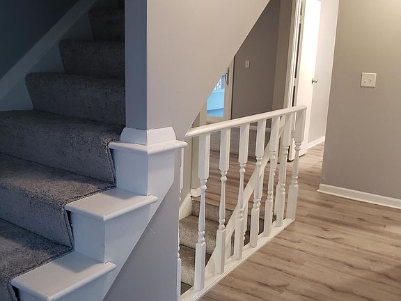 4th image of 360 Sheryl Dr