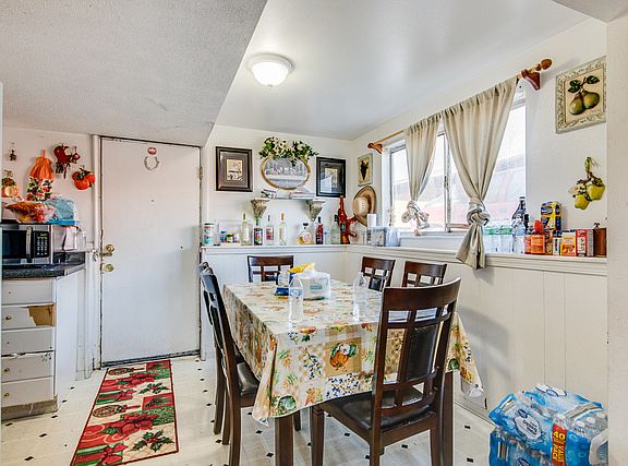 5th image of 4428 S Christopherson Dr