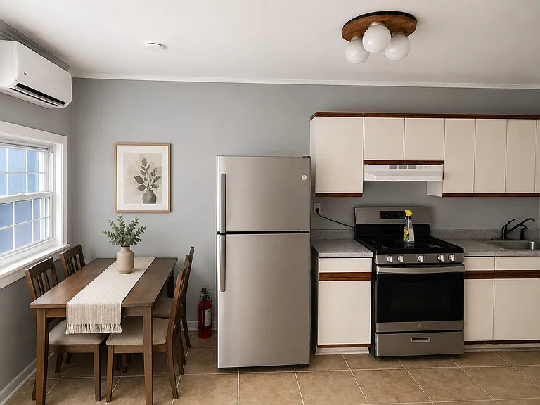 6126 Jackson St #4 — Photo 4