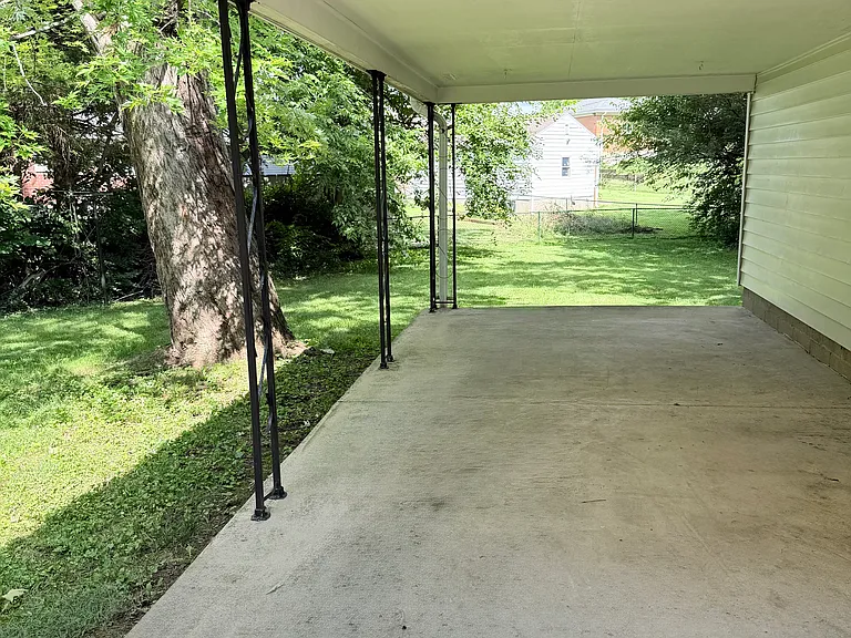 2624 Ferncliff Ave — Photo 10