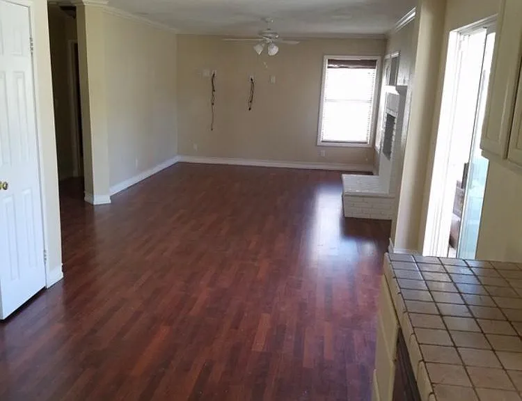 3056 Kaylyn St — Photo 36