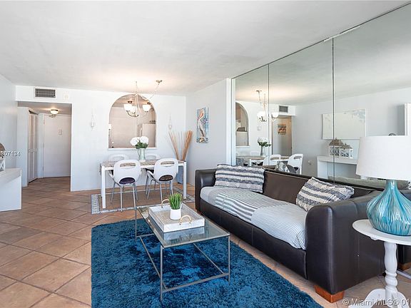 4th image of 401 Ocean Dr APT 920