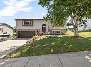 3217 Squire Ln, West Bend, WI 53090