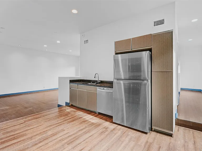 3910 Austin St — Photo 14