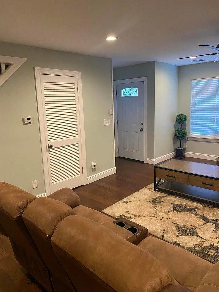 3 bed, 2.5 bath, 1250 sqft, $2,000 — Photo 4