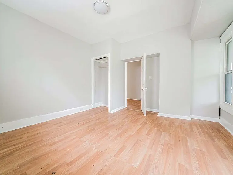4310 Daisy Ave — Photo 16