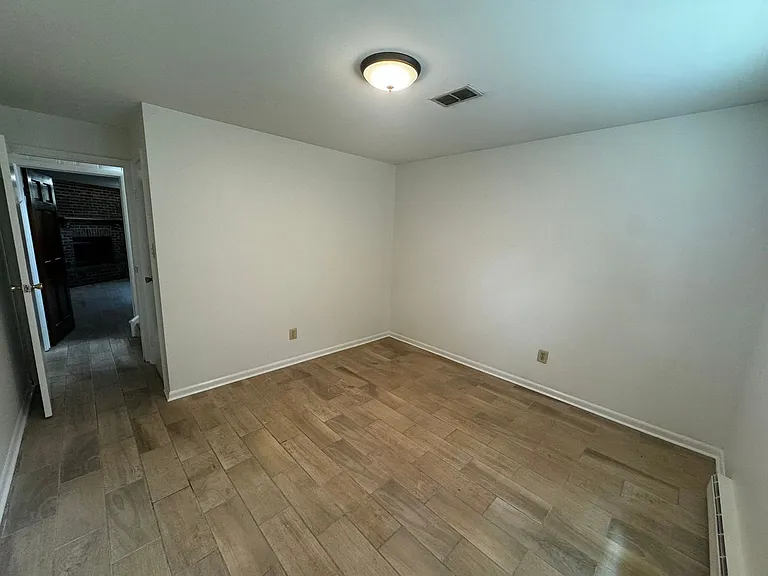 2508 Saint John Pl — Photo 12