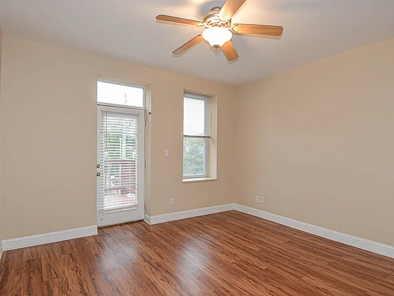 2602 Minnesota Ave — Photo 12