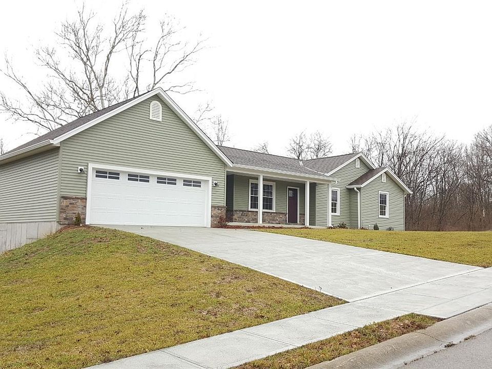 1st image of 224 Trailside Dr