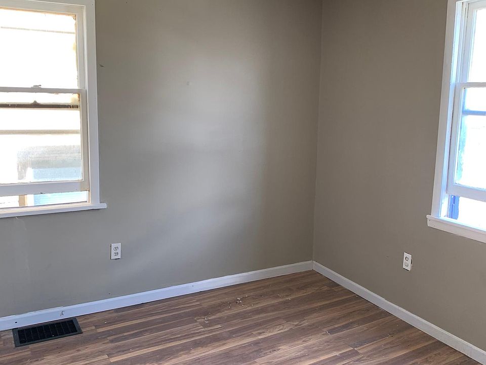 2nd image of 192 Main St #1