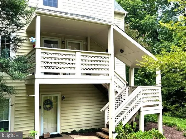 7756 Willow Point Dr #7756, Falls Church, VA 22042