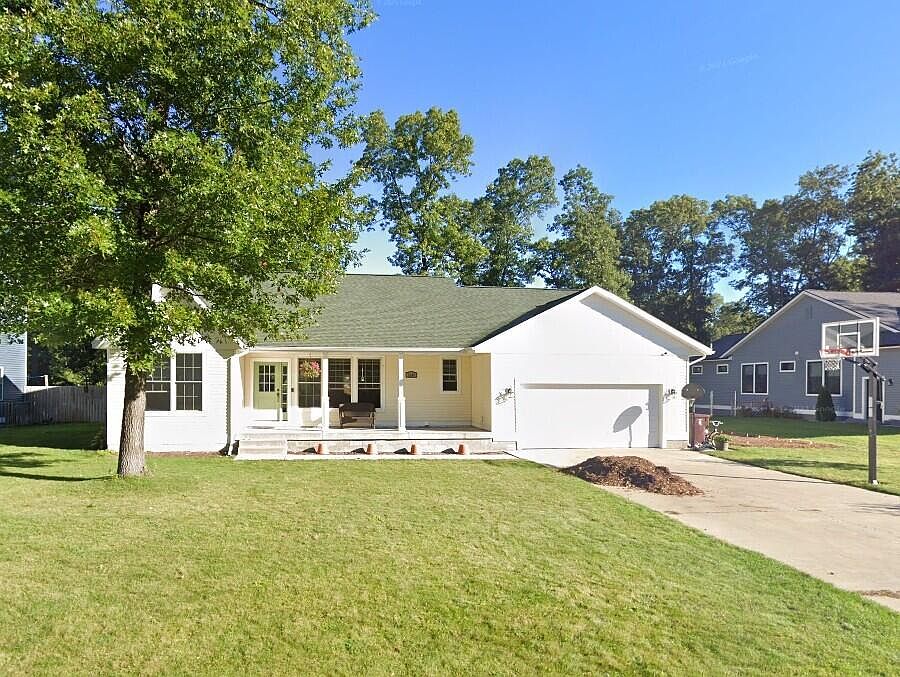 1st image of 2534 Chestnut Trl
