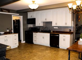 672 Newburgh Rd, Bangor, ME 04401